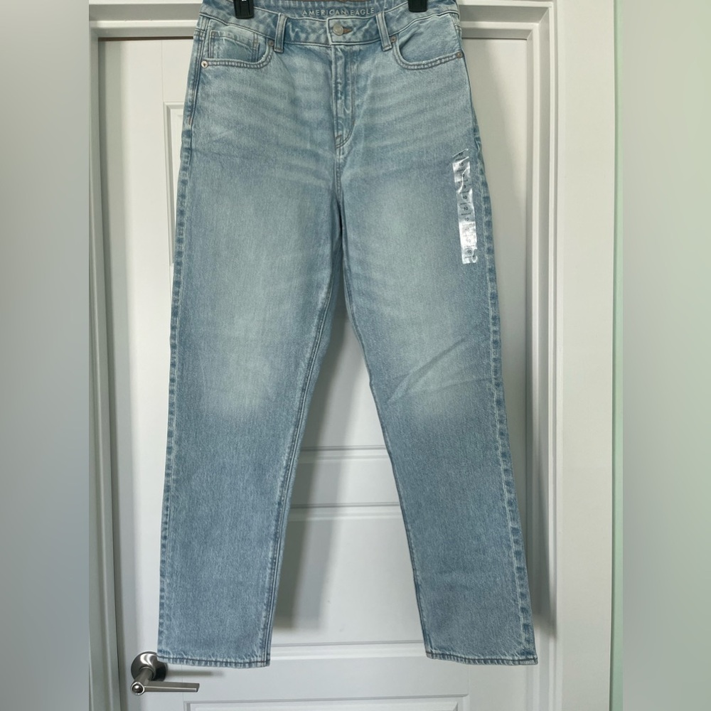 American Eagle Mom Jeans Size 10 NWT